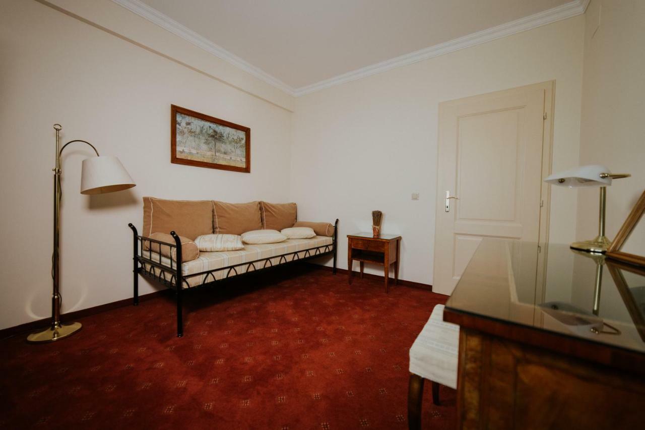 Hotel La Residenza Timișoara Zewnętrze zdjęcie